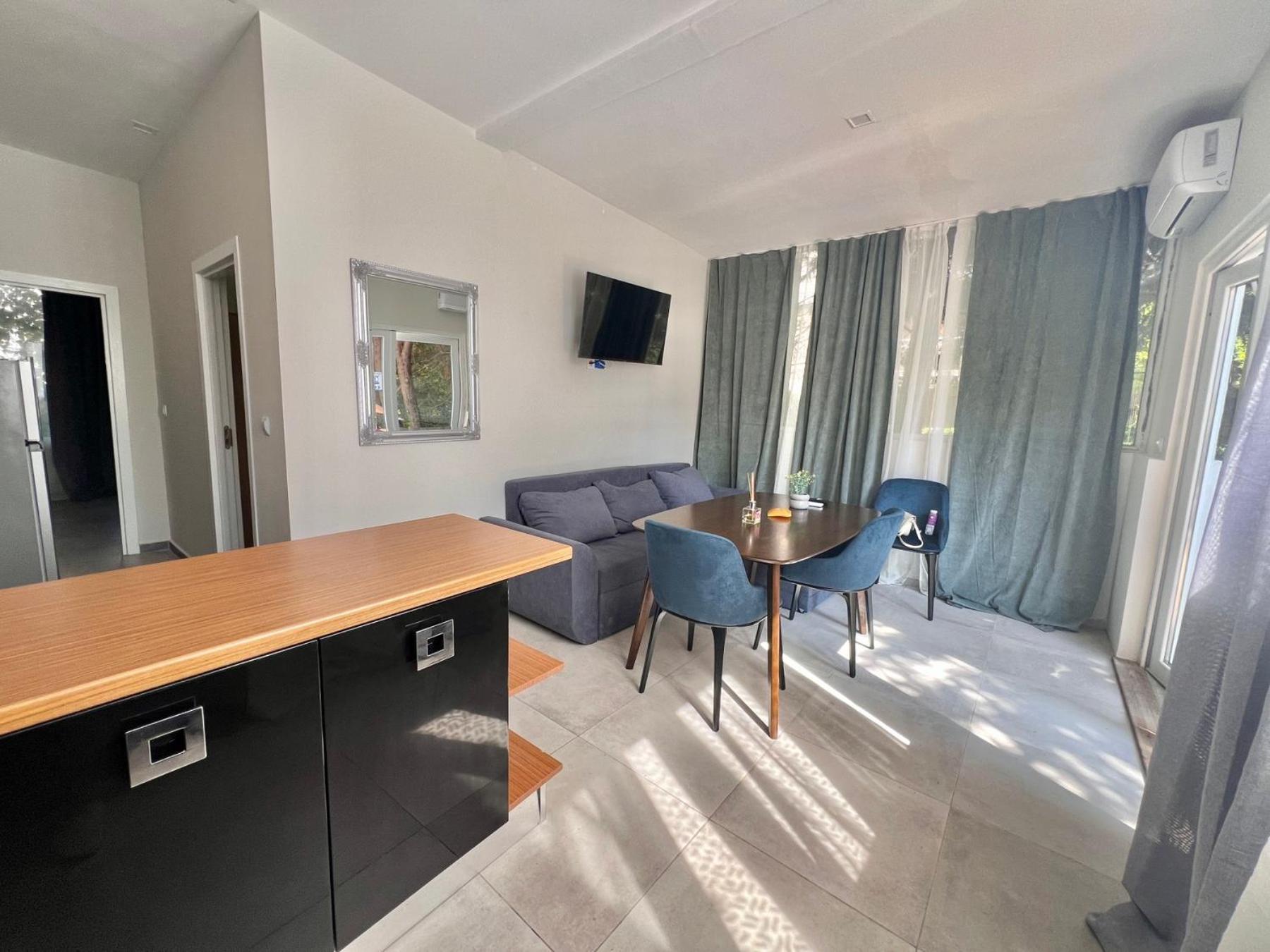 Kiara Apartments Άγιος Κωνσταντίνος και Ελένη Εξωτερικό φωτογραφία