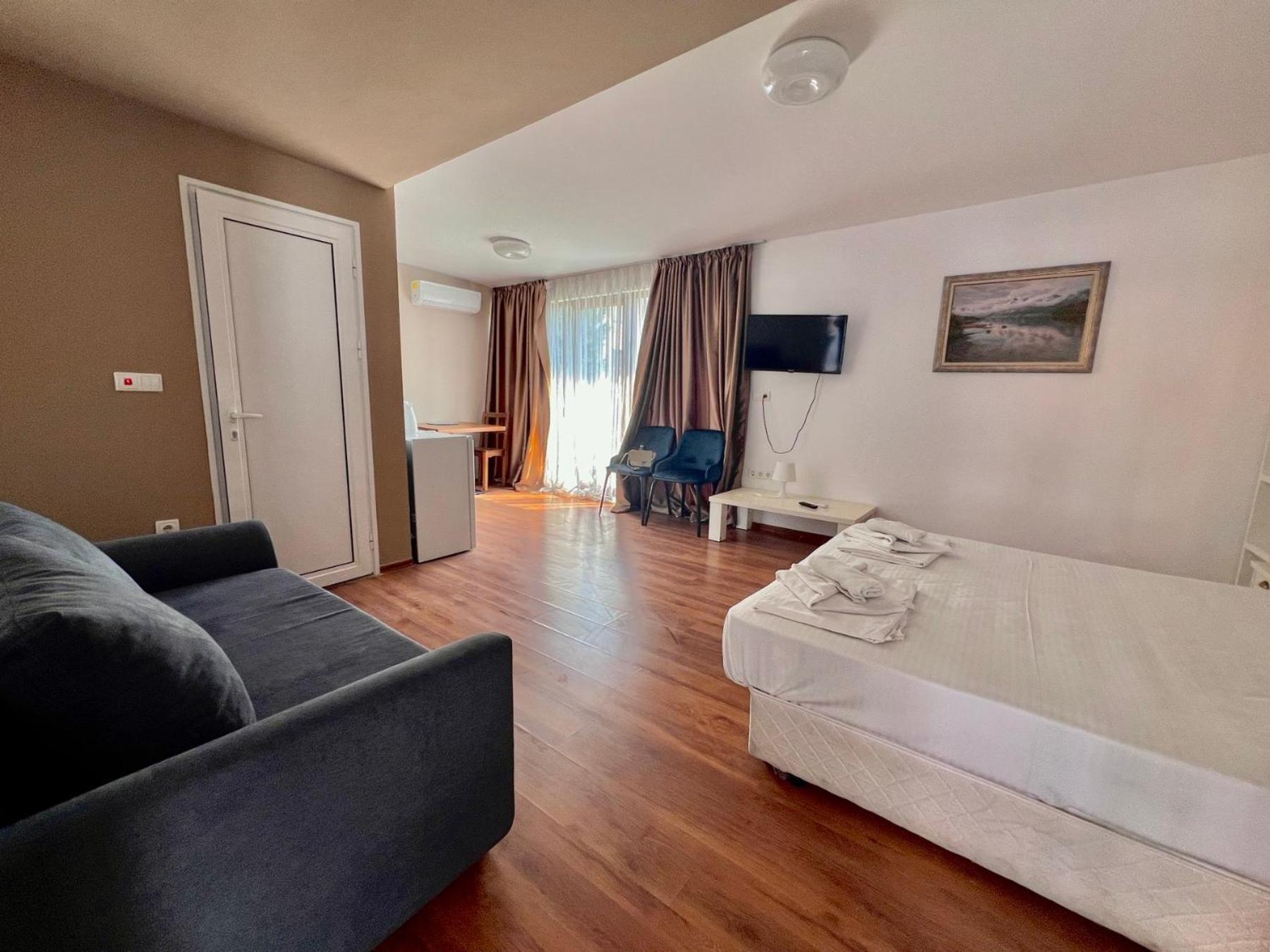 Kiara Apartments Άγιος Κωνσταντίνος και Ελένη Εξωτερικό φωτογραφία