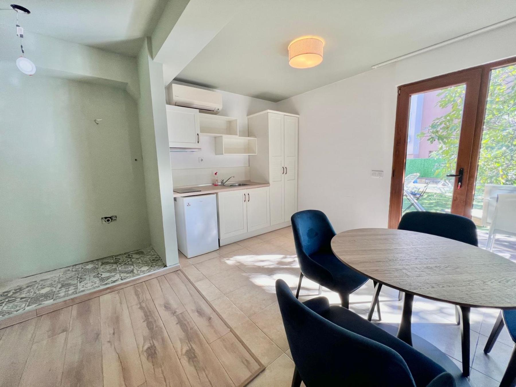 Kiara Apartments Άγιος Κωνσταντίνος και Ελένη Εξωτερικό φωτογραφία